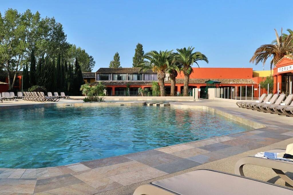 Appartement Residence Vacances Amandier Arles Kültér fotó